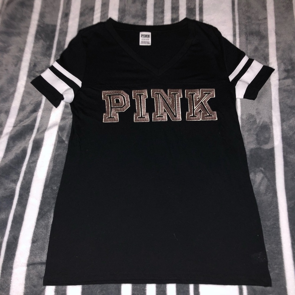 T shirt from pink